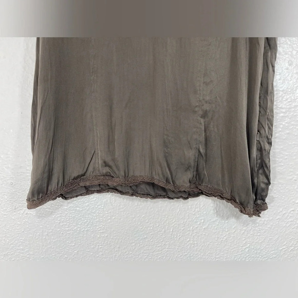 J. Jill 100% Silk Soft Brown Lace Detail V-Neck Sleeveless Cami Tank Top Size 14 - Picture 4 of 12